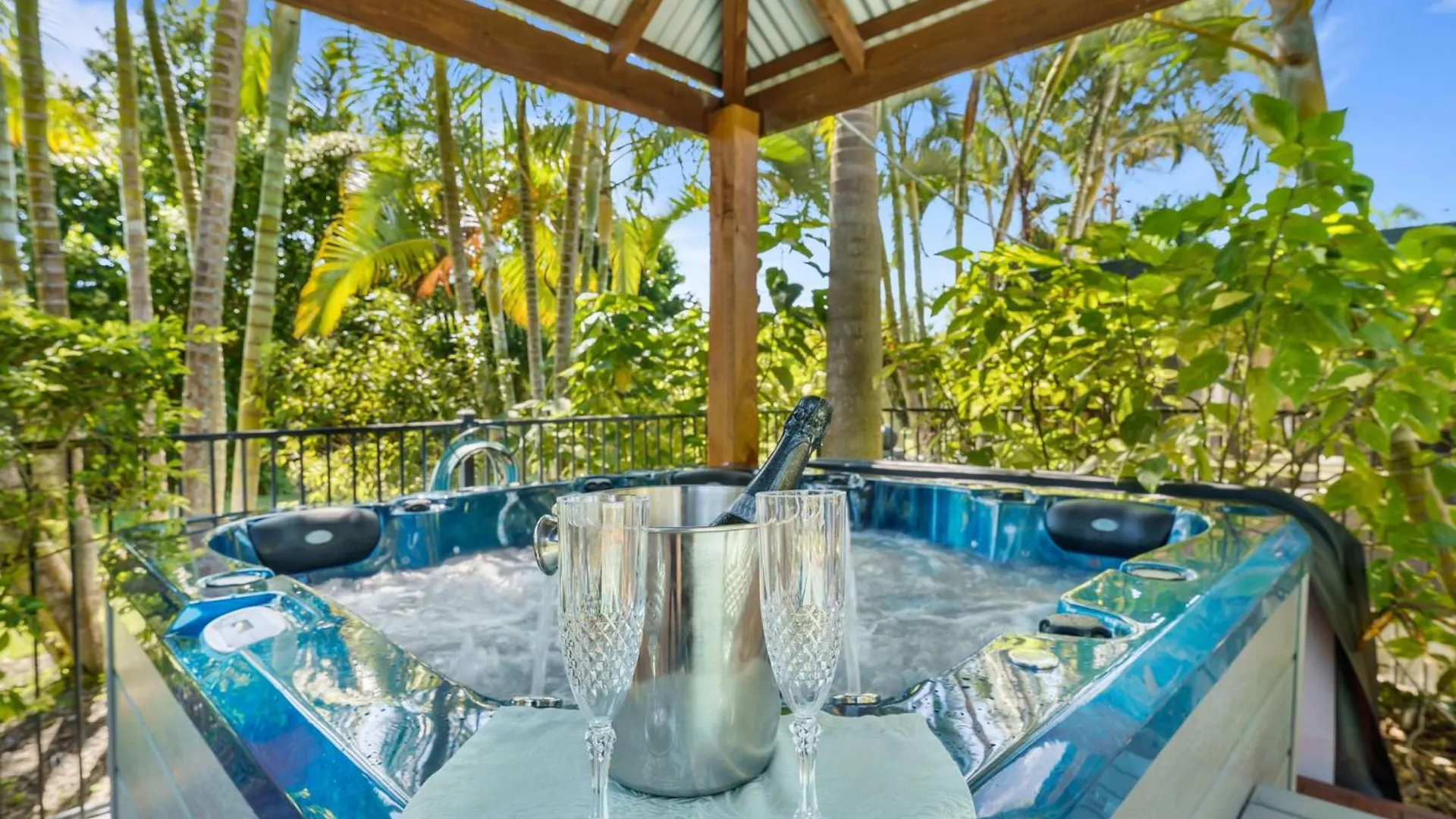 Habitación en casa particular Synergy Beachside Nudist Retreat Hervey Bay
